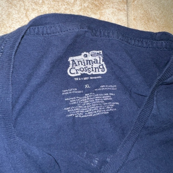 Adults unisex XL animal crossing new horizons Tom Nook deserted island getaway T - Picture 4 of 4